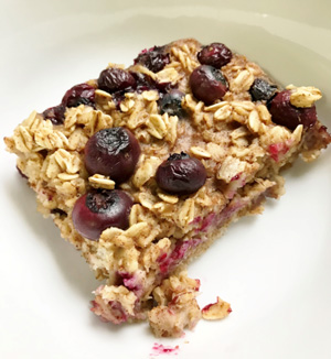 photo of blueberry oatmeal bake